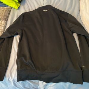 Ariat quarter zip